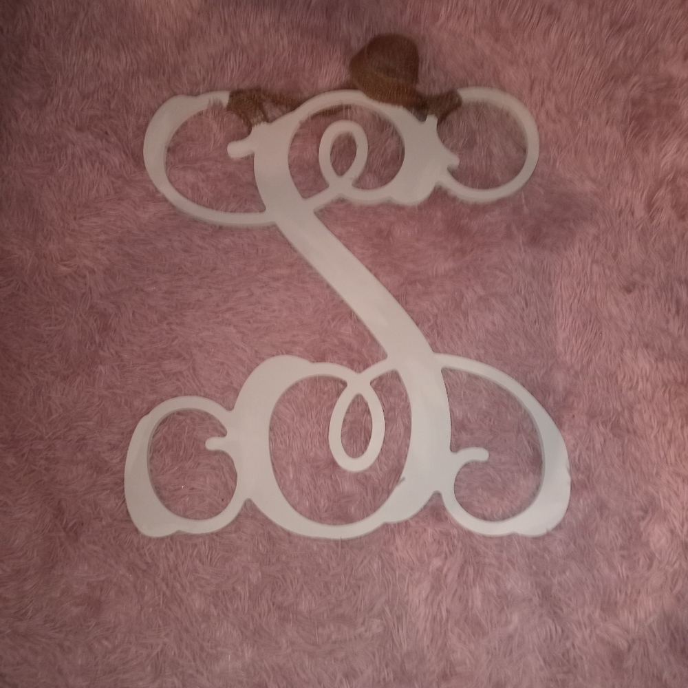 LARGE S INITIAL BIG MONOGRAM WHITE HOME DECOR